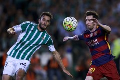 欧冠小组赛焦点战：AC米兰对马竞 格列兹曼破门苏亚雷斯绝杀逆转